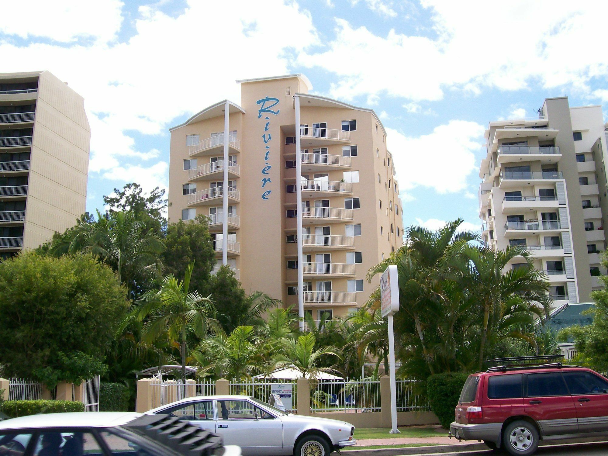 Riviere On Golden Beach Caloundra Esterno foto